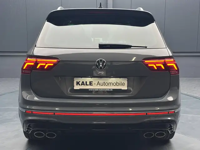 Volkswagen Tiguan view 4
