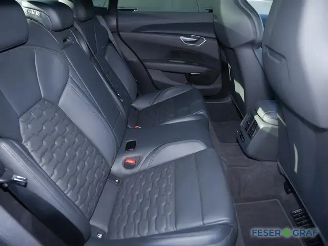 Audi E-Tron GT view 7