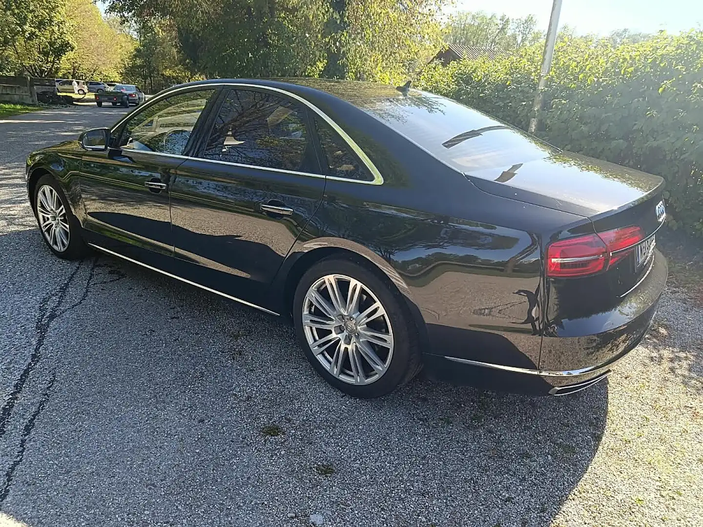 Audi A8 3.0 TDI clean diesel quattro Schwarz - 2