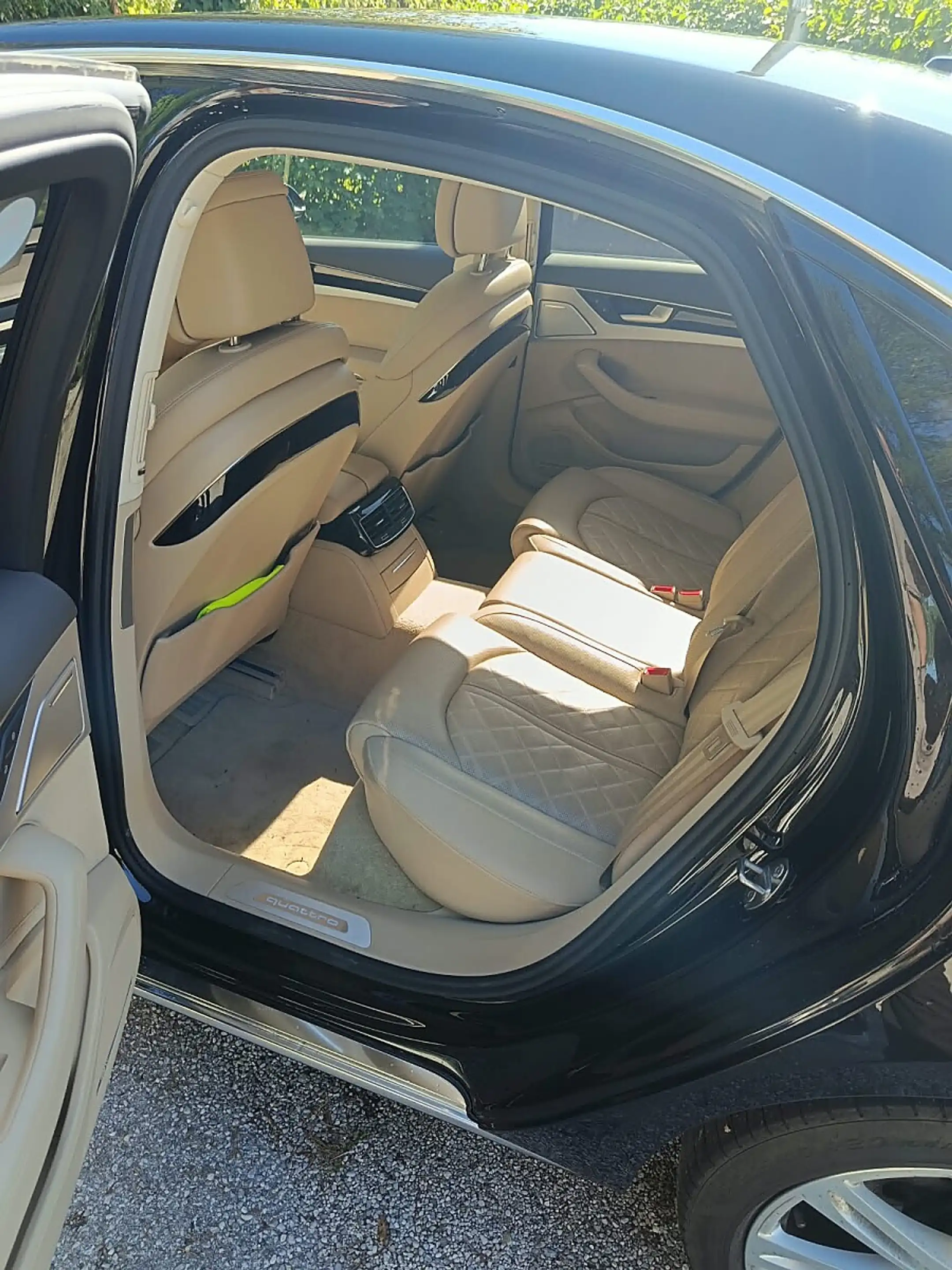 Audi A8 3.0 TDI clean diesel quattro — photo 7