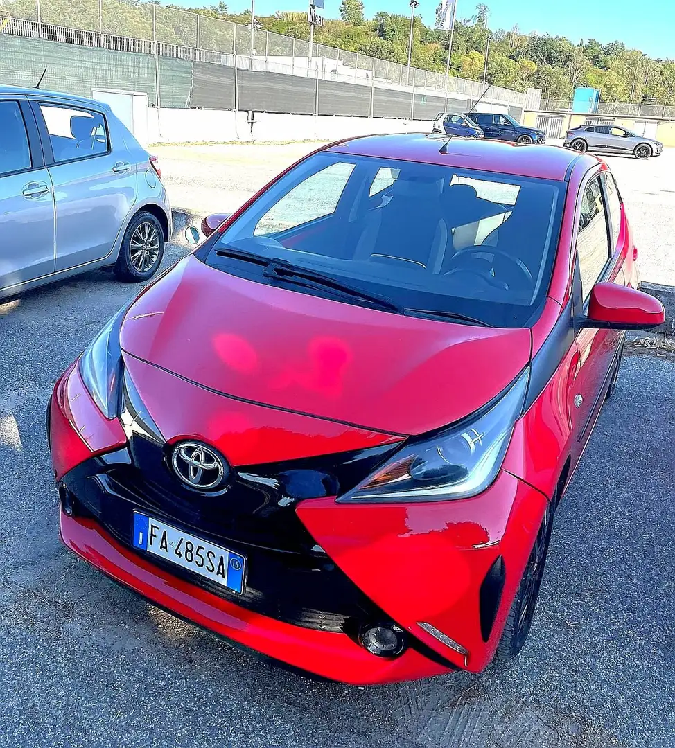 Toyota Aygo Aygo II 2014 5p 1.0 x-wave m-mt Rosso - 2