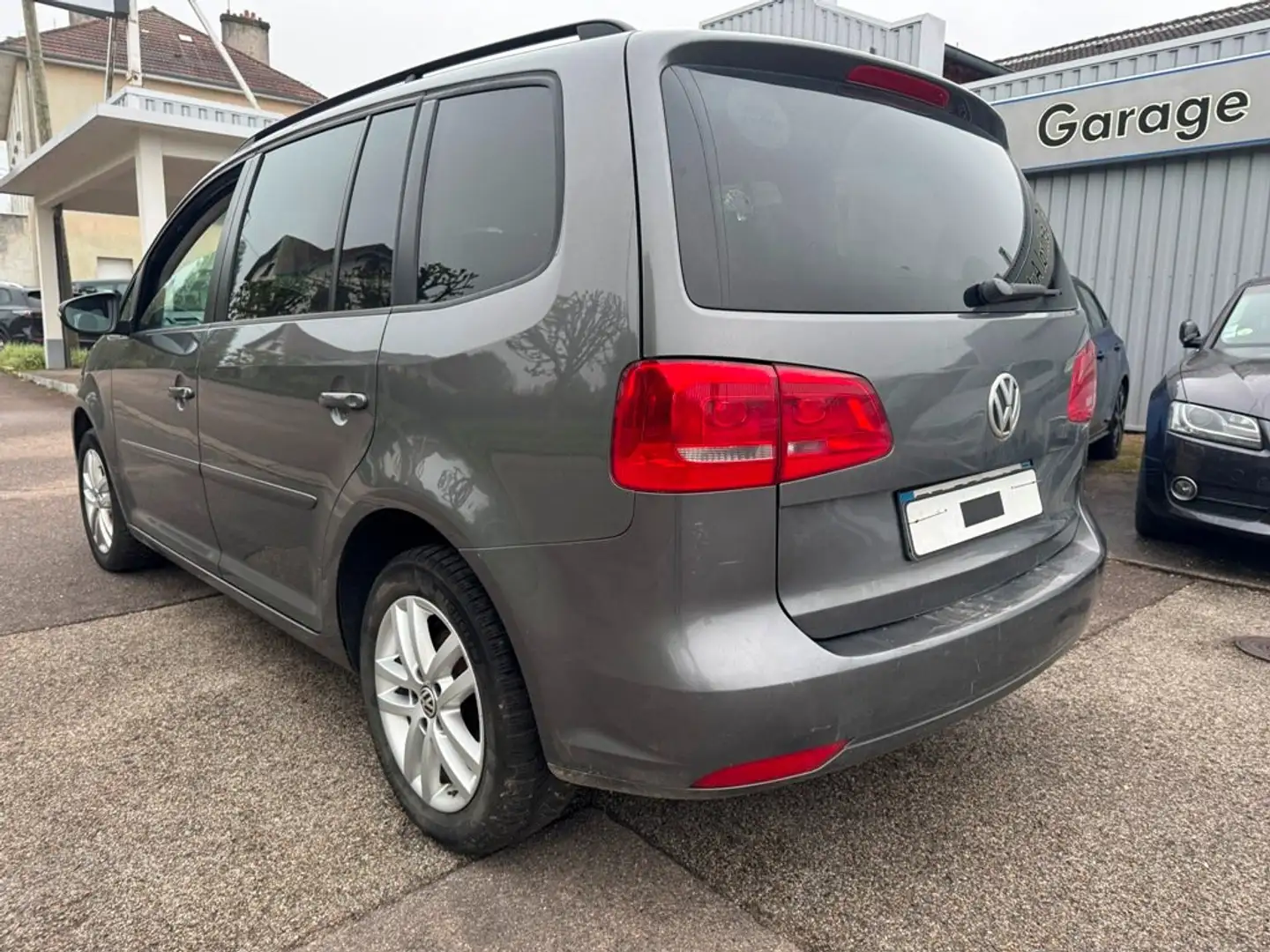Volkswagen Touran Touran1.6 TDI 110 BMT Confort 7pl DSG7 Gris - 1