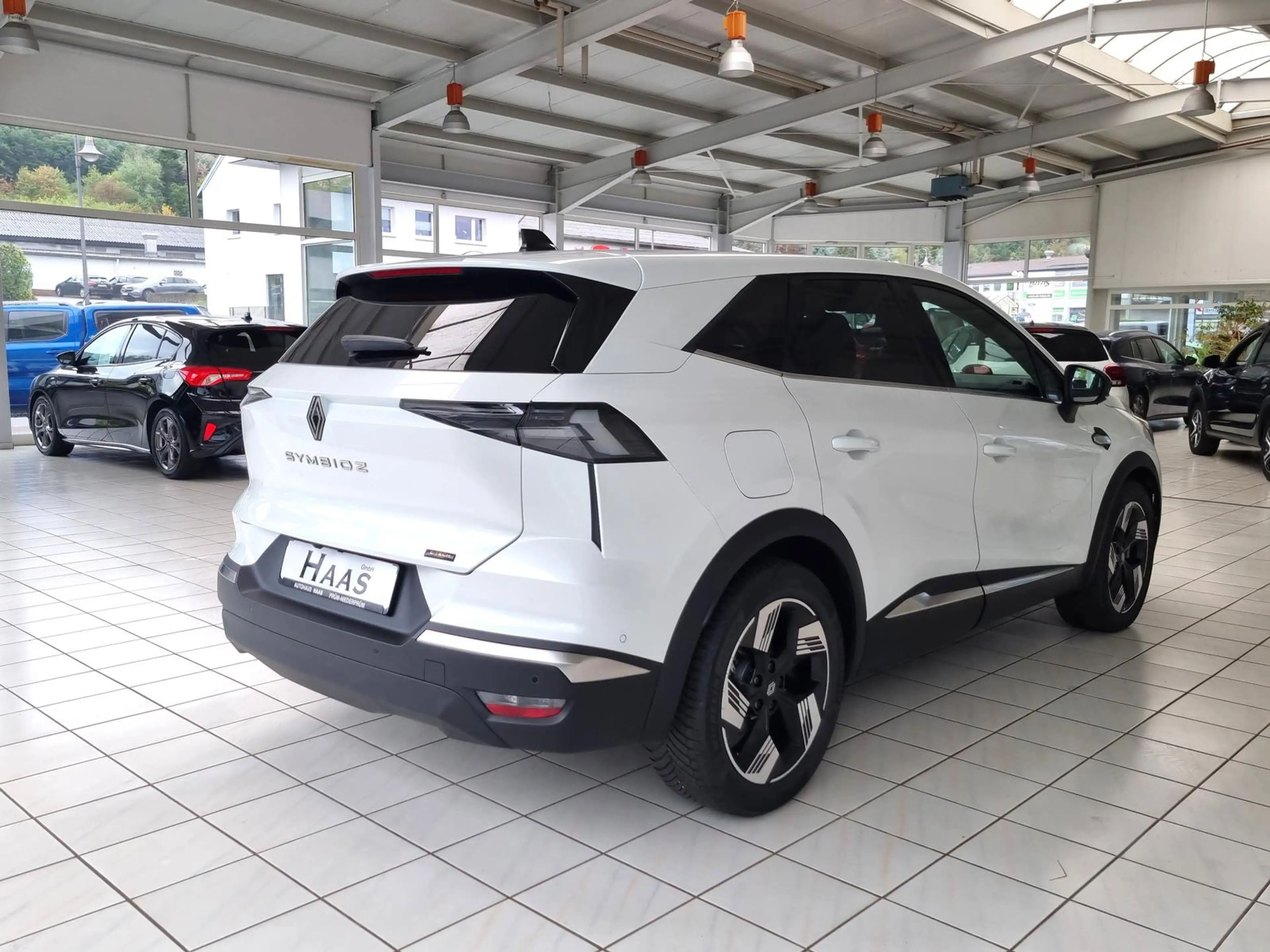 Renault Symbioz 1.8 160 E-Tech Full Hybrid Techno #e. Heckklappe — photo 6