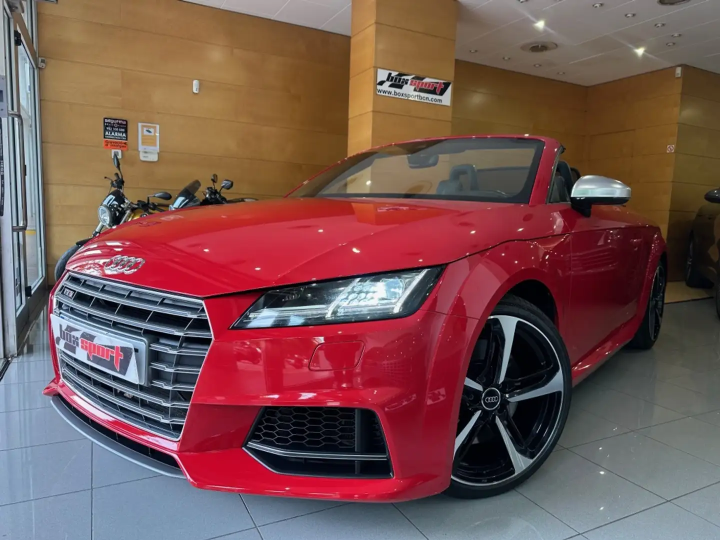 Audi TTS Roadster 2.0 TFSI quattro S-Tronic Rojo - 1