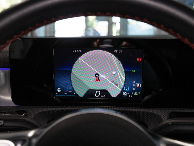 Mercedes-Benz CLA 250 e SB // AMG BURM NIGHT MULTI AHK PANO — photo 13