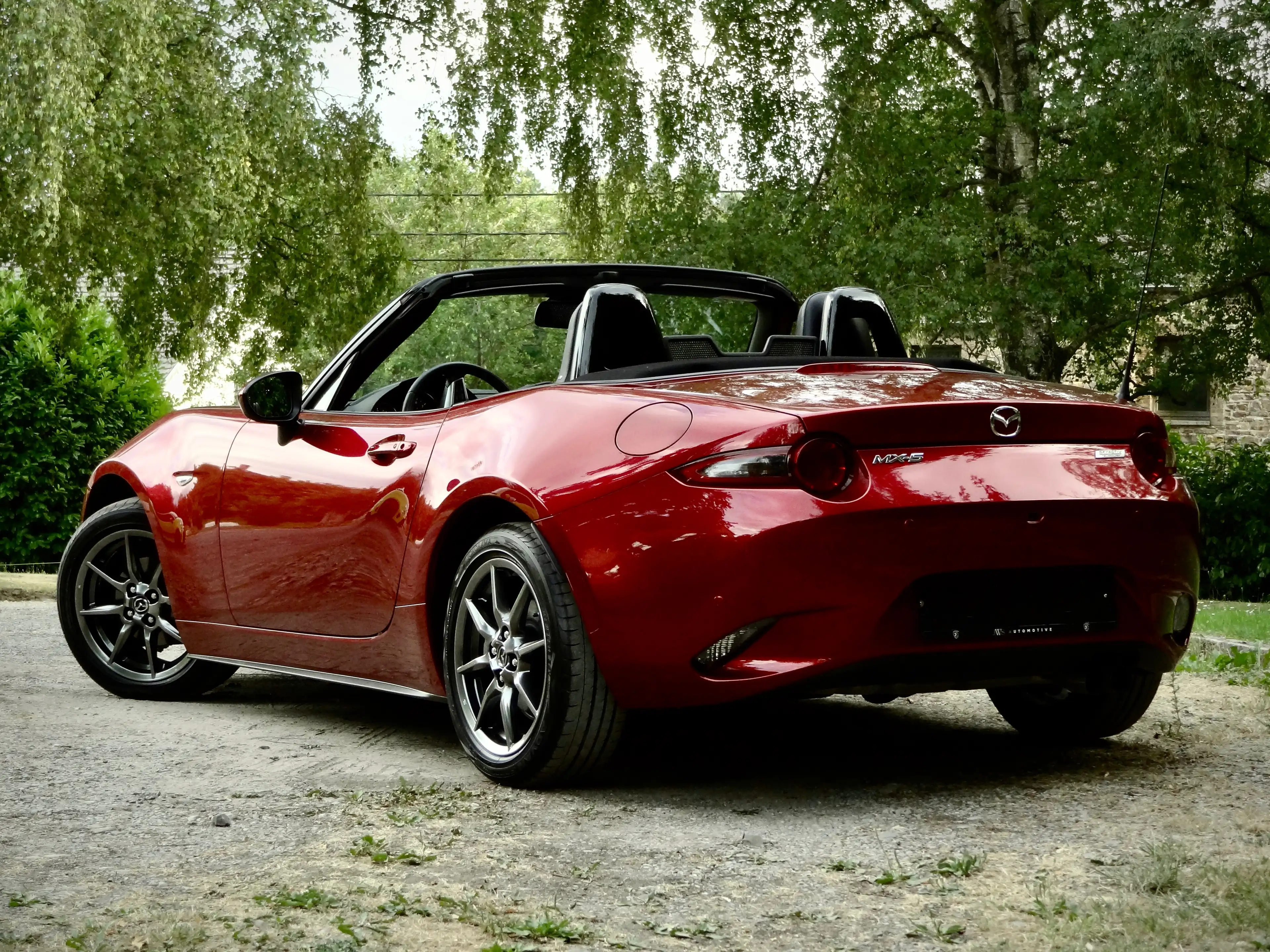 Mazda MX-5 ND2 1.5 ** CAM - FULL MAZDA SERVICE - 1ST OWNER ** — photo 2
