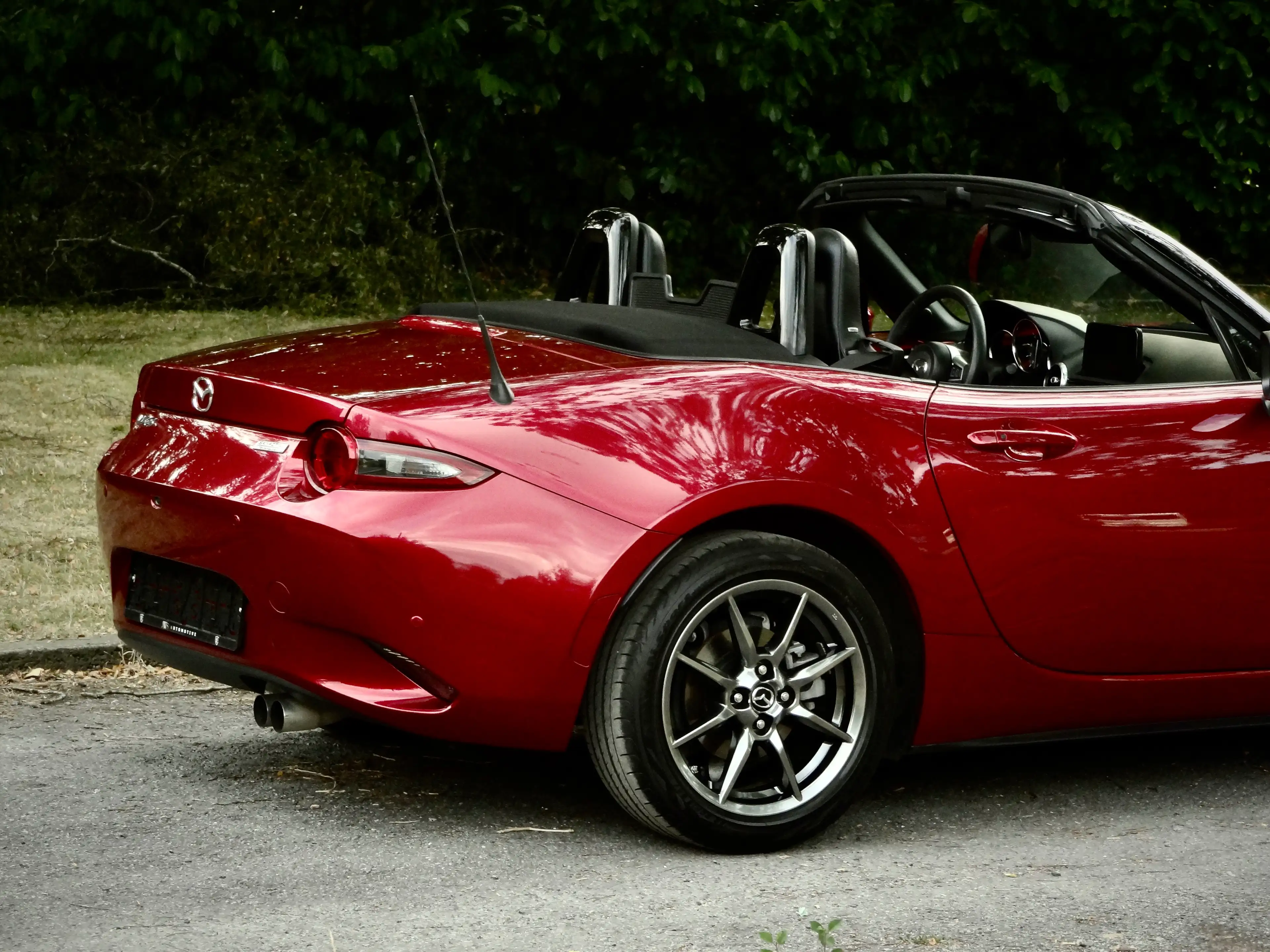 Mazda MX-5 ND2 1.5 ** CAM - FULL MAZDA SERVICE - 1ST OWNER ** — photo 13