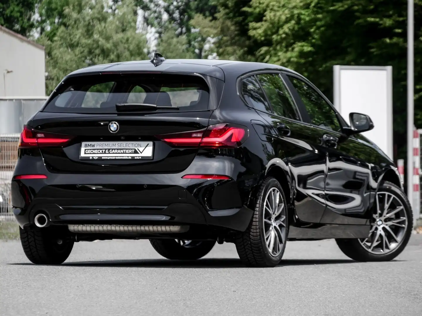 BMW 118 i LED+DA+PA+LHZ+SHZ+LC PROF Noir - 2