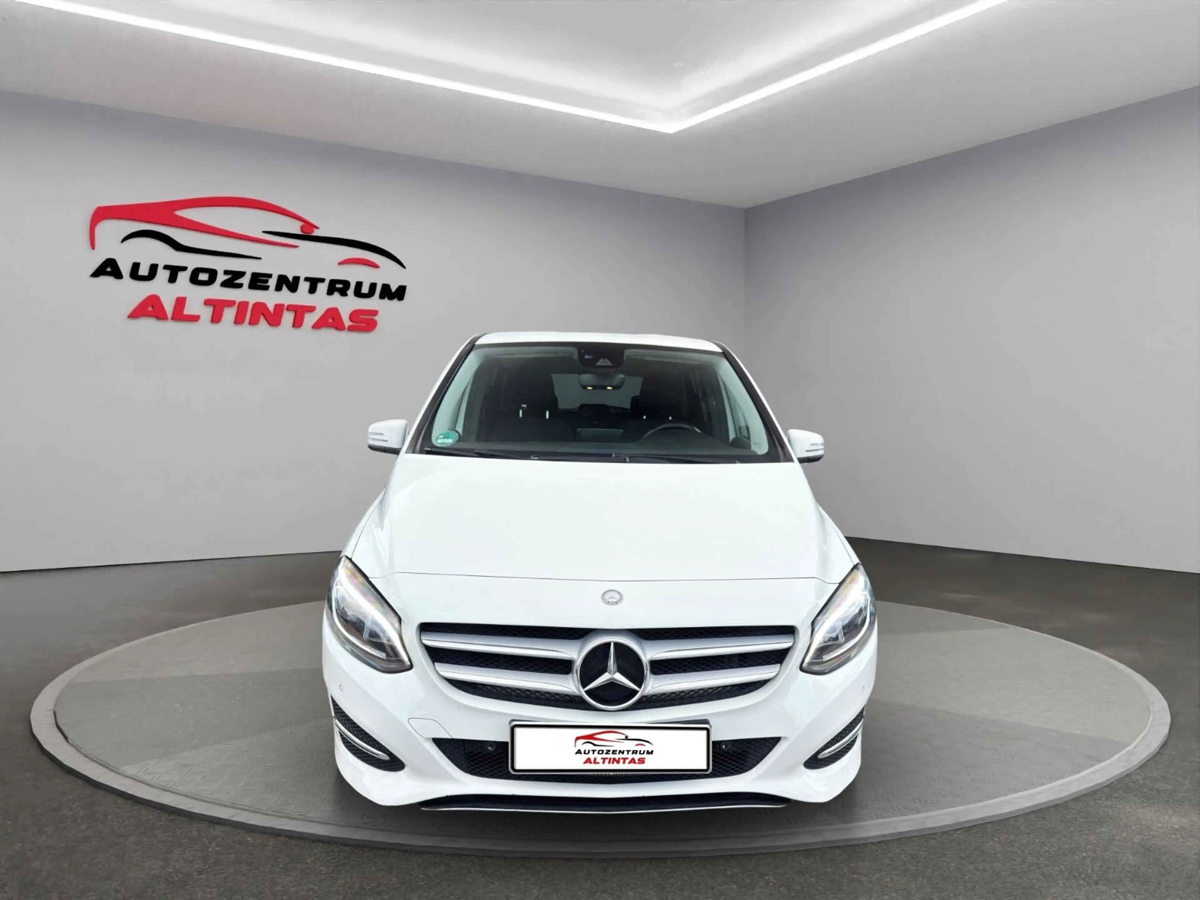 Mercedes-Benz B 180 Style*FACELIFT*KLIMAAUT.*NAVI*LED*PDC*SHZ* — photo 5