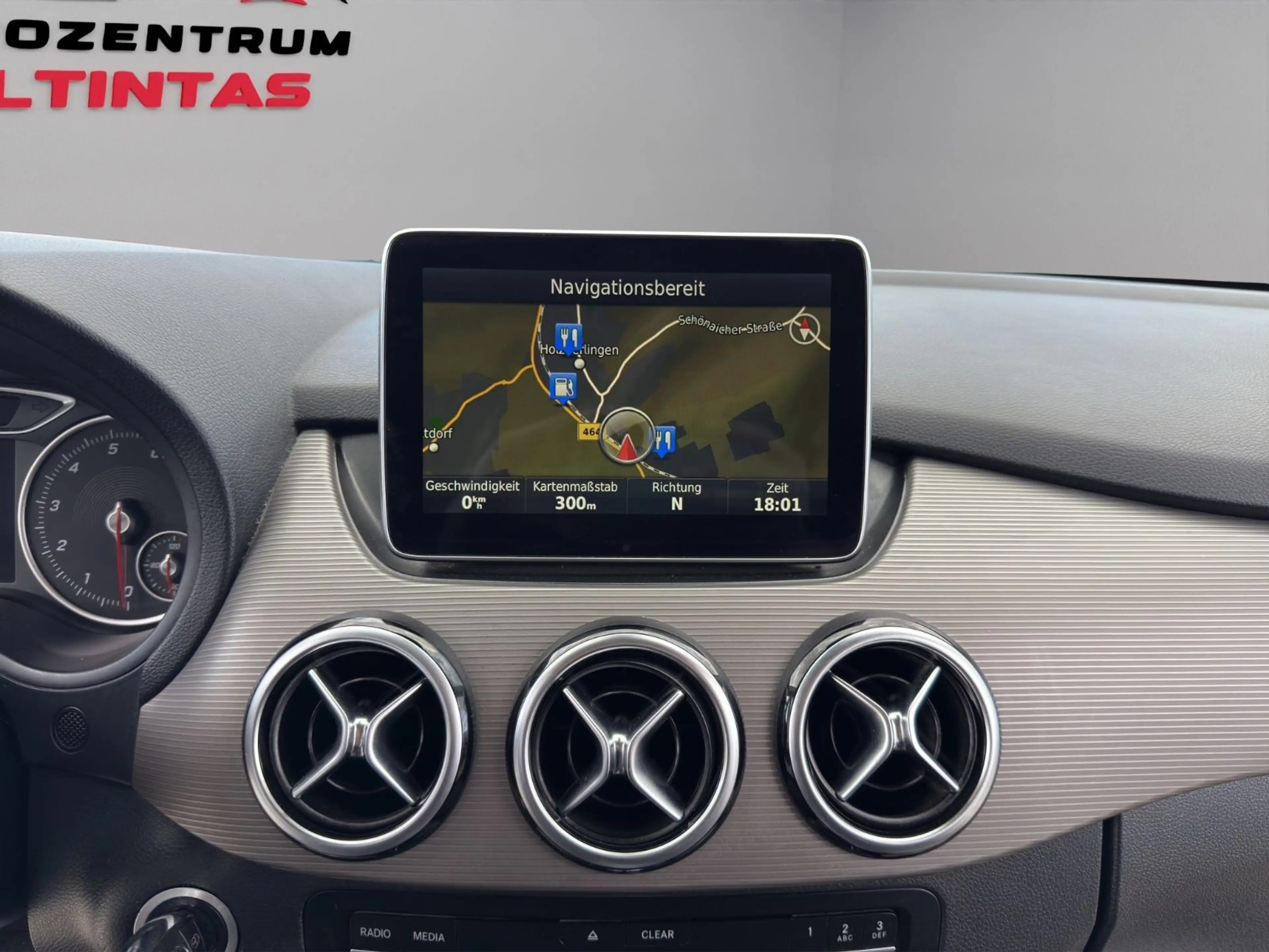 Mercedes-Benz B 180 Style*FACELIFT*KLIMAAUT.*NAVI*LED*PDC*SHZ* — photo 15