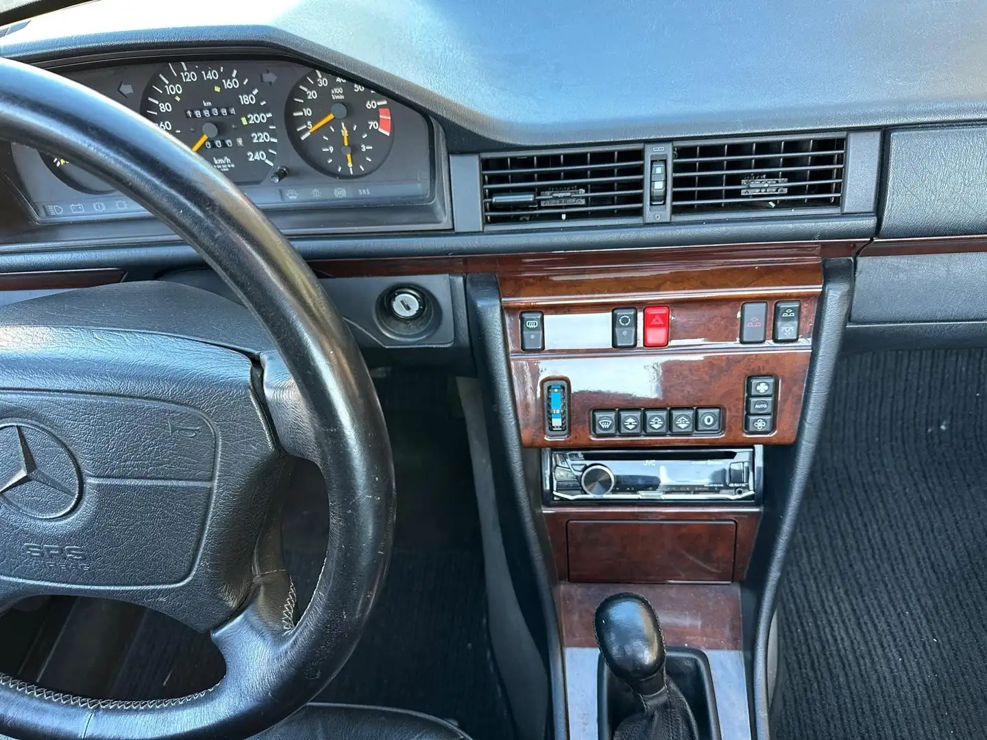 Mercedes-Benz 200 Cabrio Fekete - 2