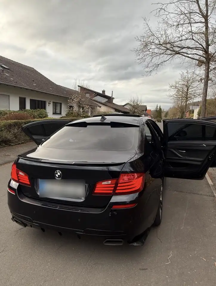 BMW M550