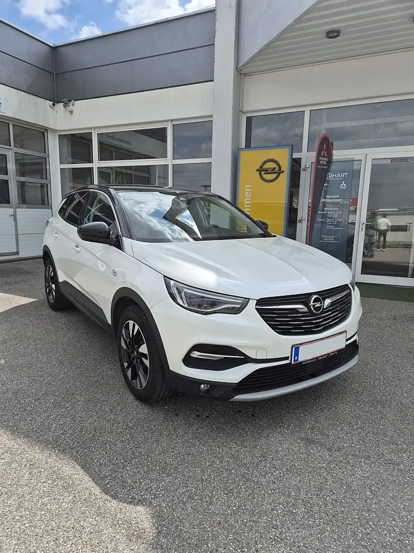 Opel Grandland X 1,5 CDTI BlueInj. Ultimate Aut. Start/Stopp Weiß - 2