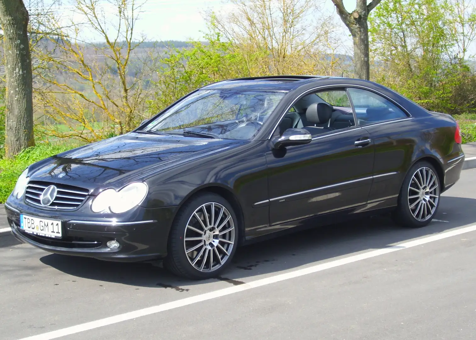 Mercedes-Benz CLK 500 CLK-Klasse Coupe Coupe Avantgarde Schwarz - 2