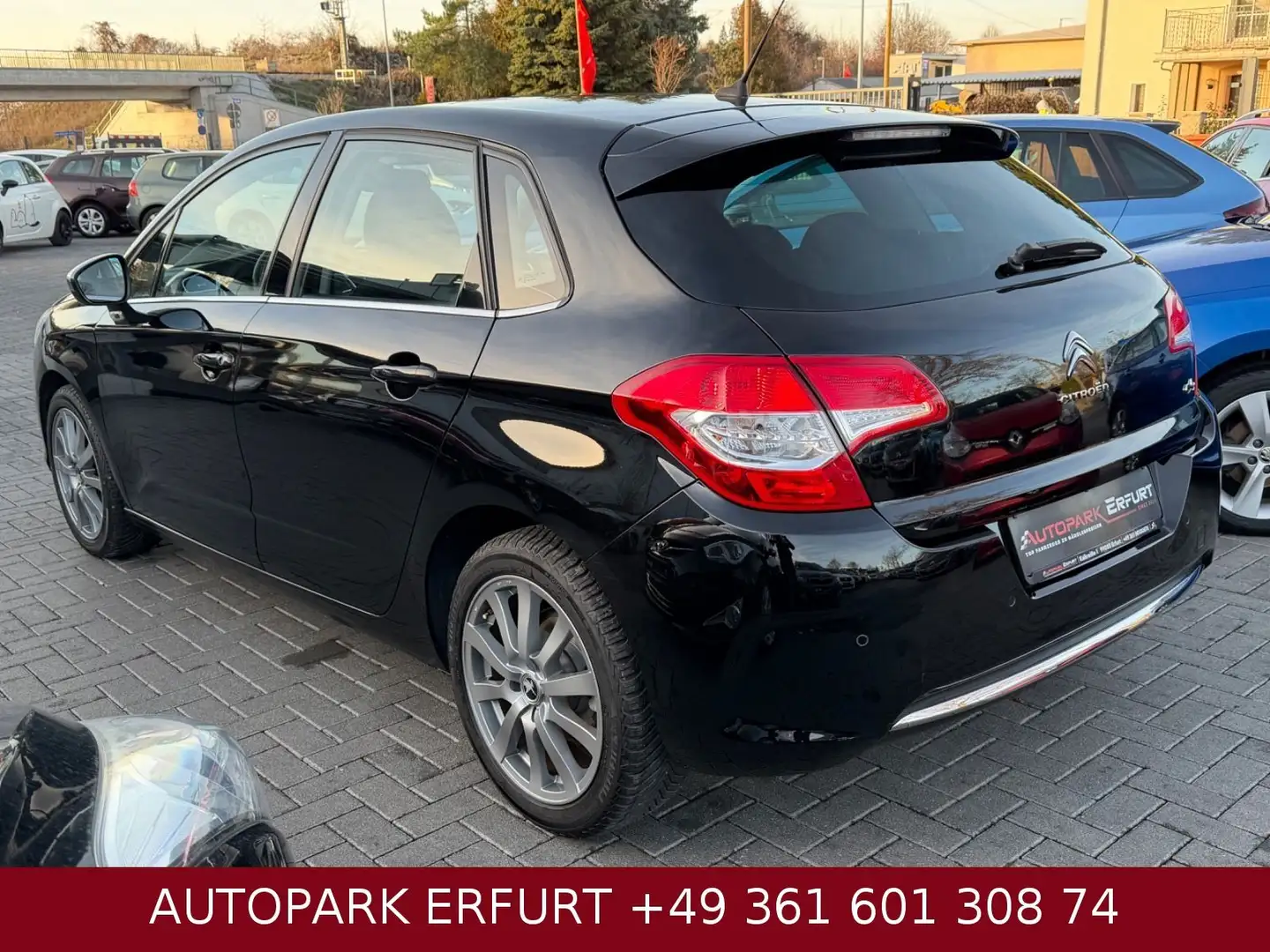 Citroen C4 Lim. Selection*Klima*Temp*StzH*Navi*Phone*PDC Nero - 2