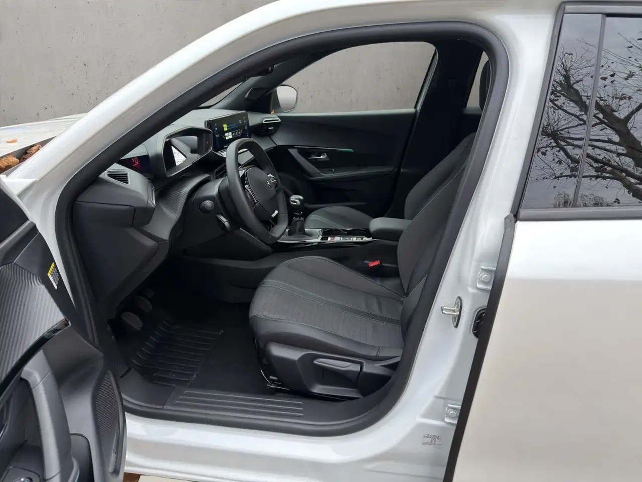 Peugeot 2008 1.2 PureTech 130 Allure Pack 8
