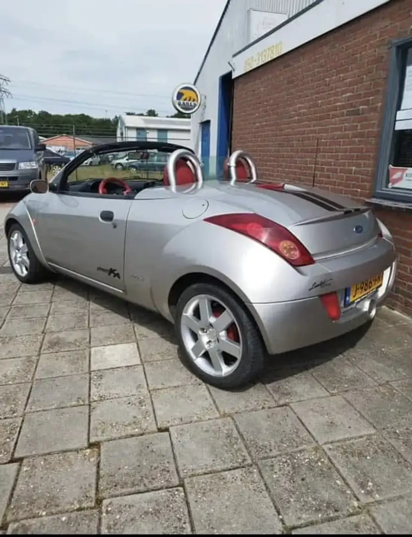 Ford Ka/Ka+ 1.6 First Edition Gris - 1