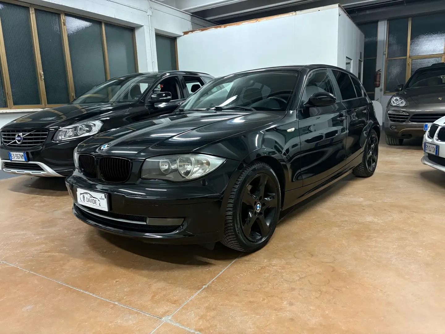 BMW 118 Automatico Neopatentati Nero - 1