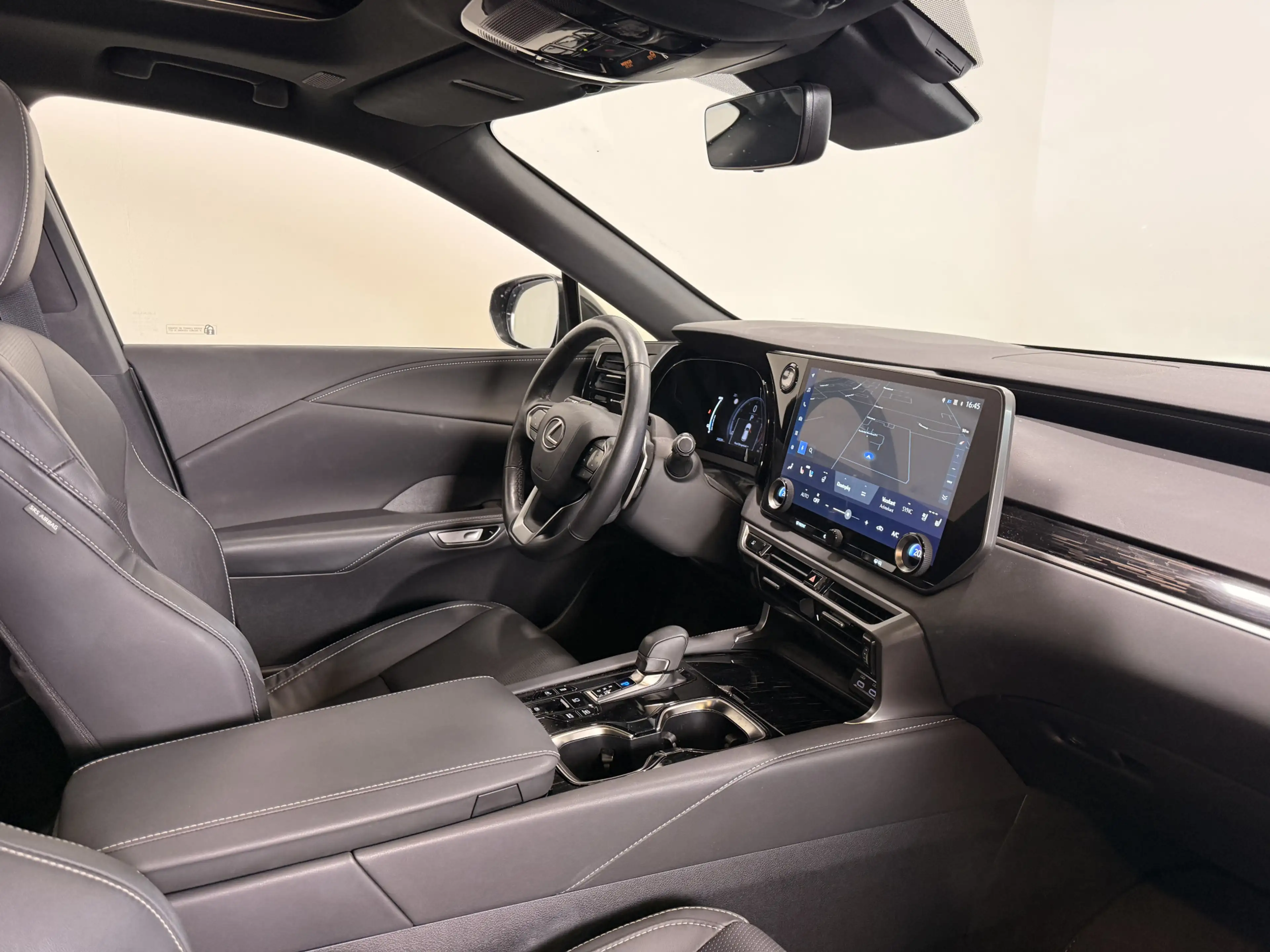 Lexus RX 450h 450h+ Plug-in Hybrid F Sport Design | Schuif / Kan — photo 9