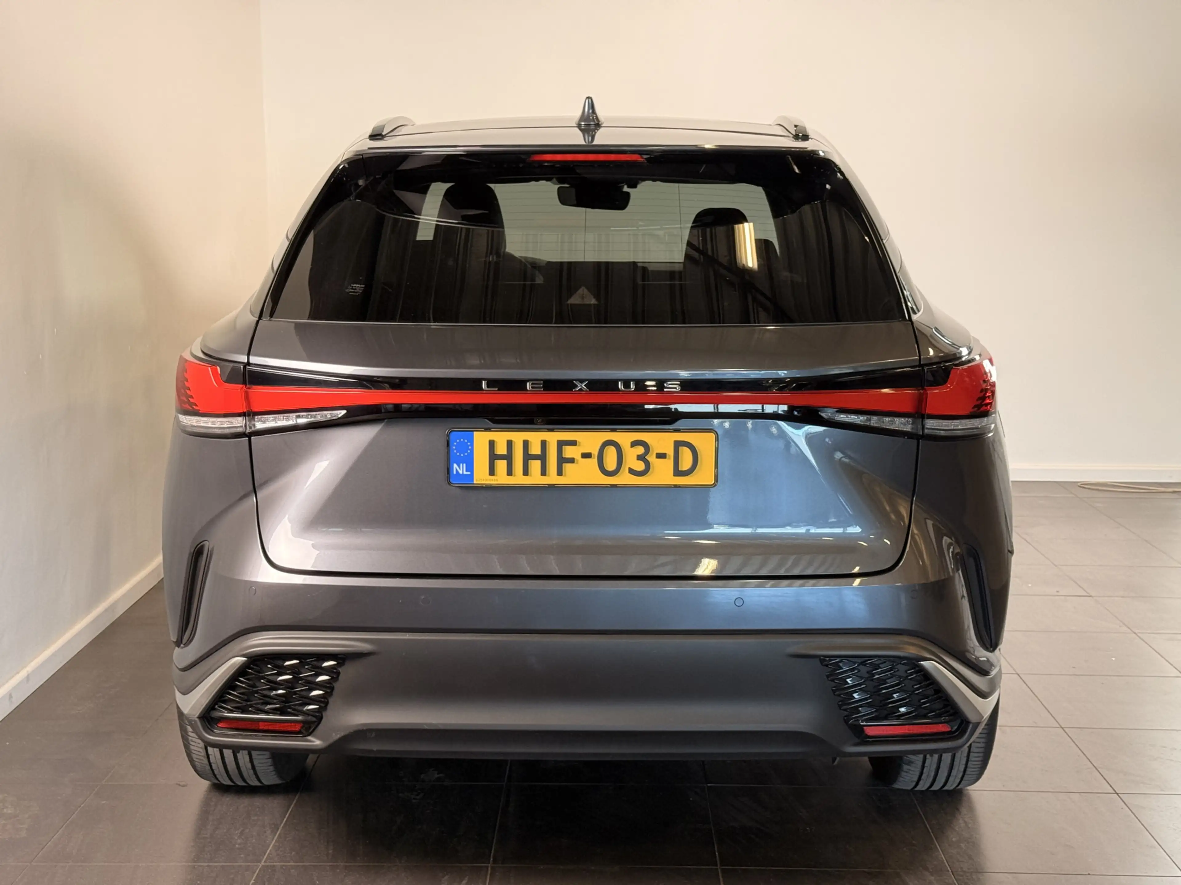Lexus RX 450h 450h+ Plug-in Hybrid F Sport Design | Schuif / Kan — photo 4