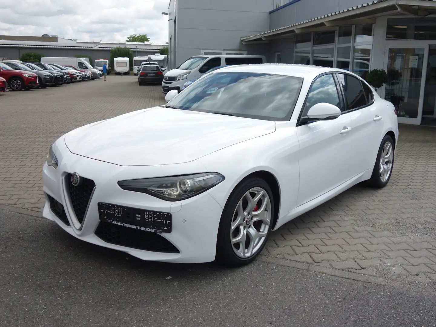 Alfa Romeo Giulia Super *Veloce-Paket/RFK/ PDCvo.+hi./Sound Theatre* White - 1