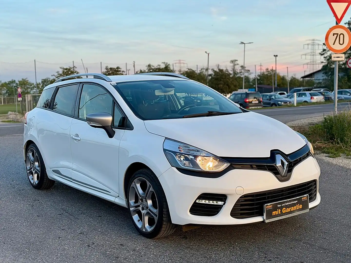 Renault Clio Grandtour TCe 120 EDC GT Weiß - 1