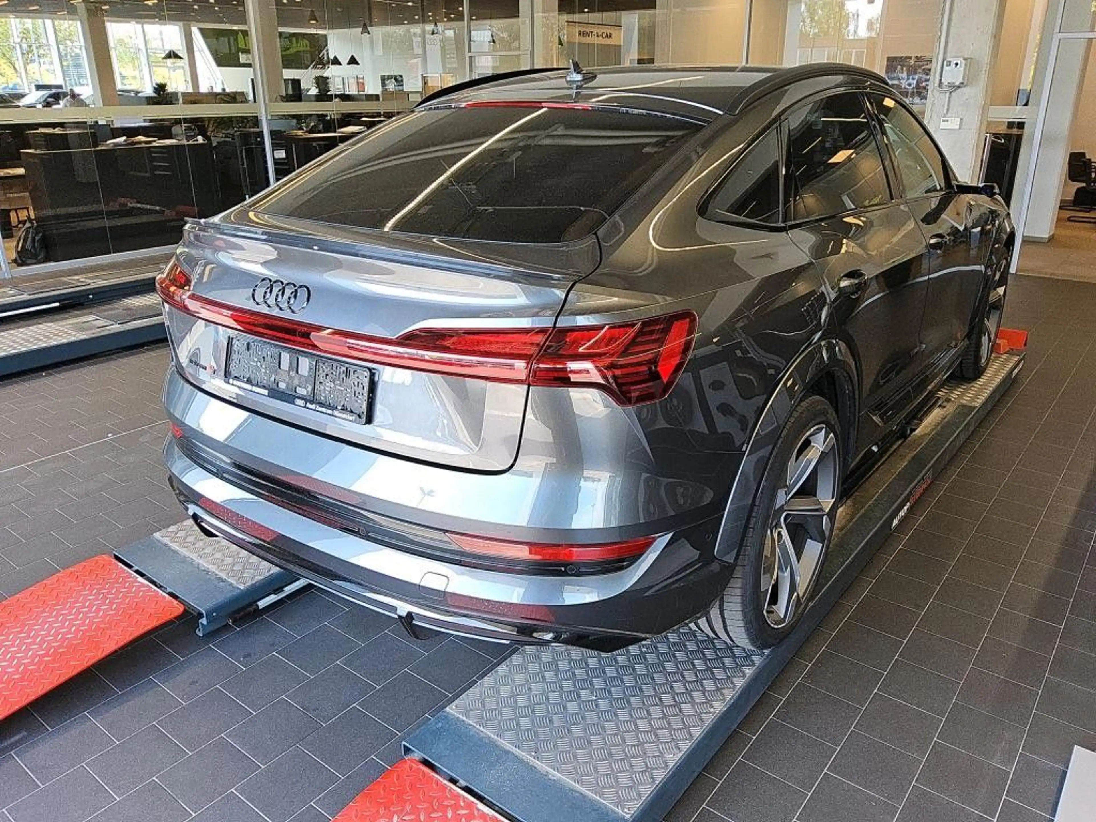 Audi e-tron E-tron Sportback S Quattro*MATRIX-LED*HuD*B&O* — photo 4