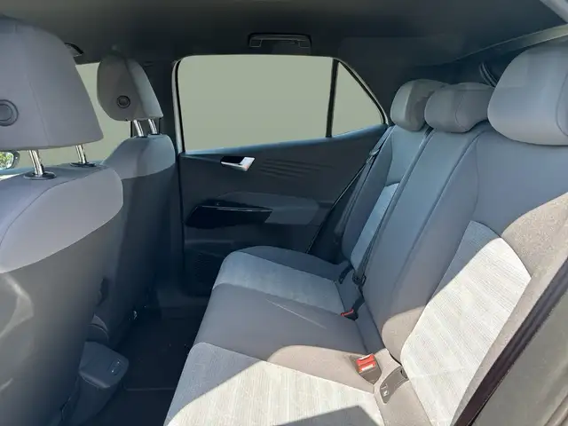 Volkswagen Id.3 view 10