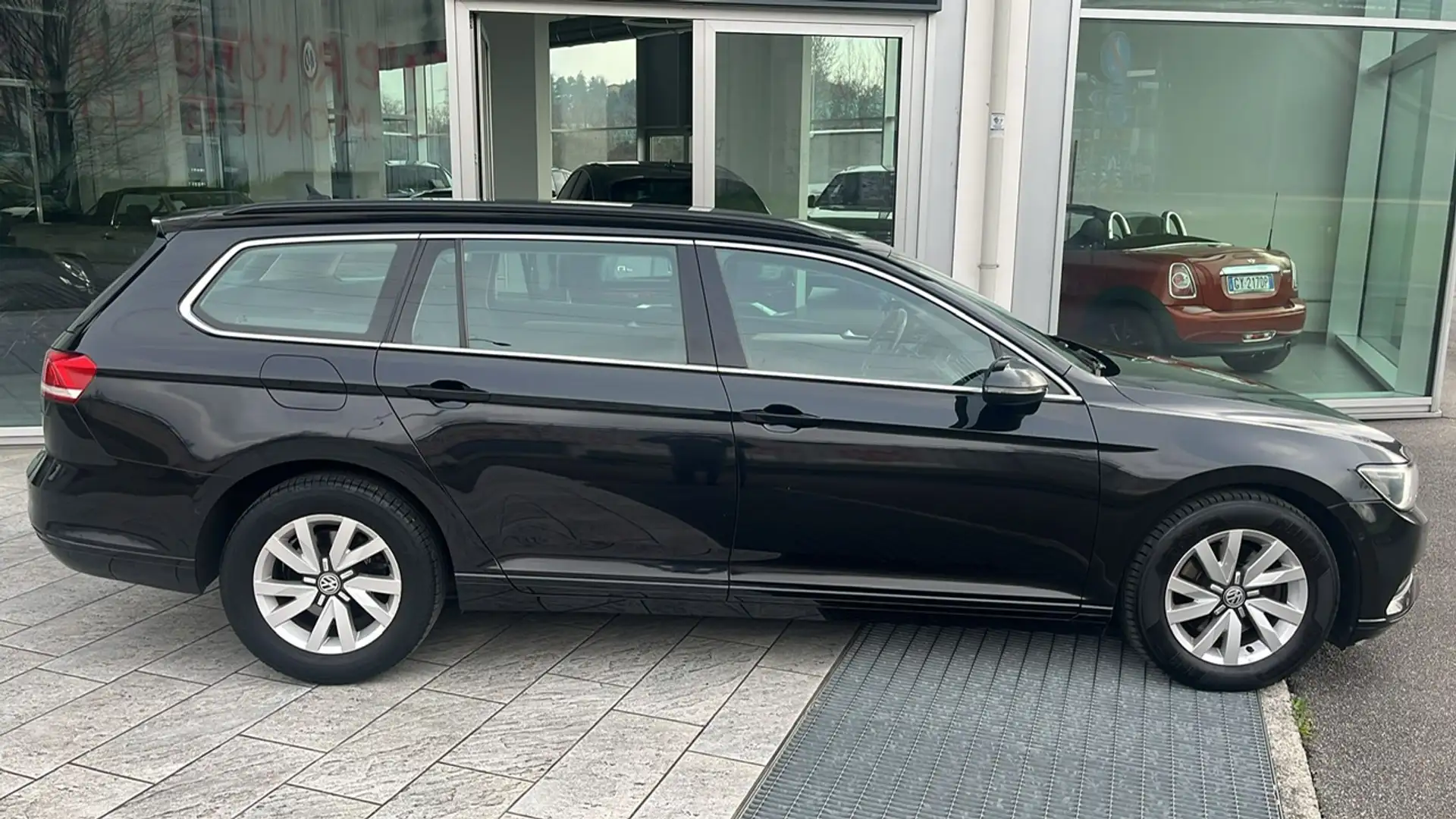 Volkswagen Passat Variant Passat VIII 2015 Variant 2.0 tdi Business 150cv Schwarz - 2