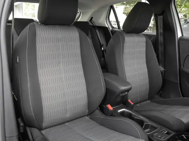 Opel Corsa-E view 6