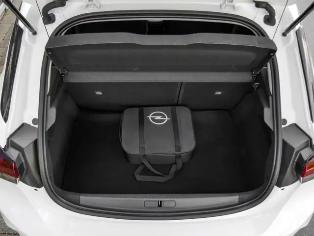 Opel Corsa-E view 15