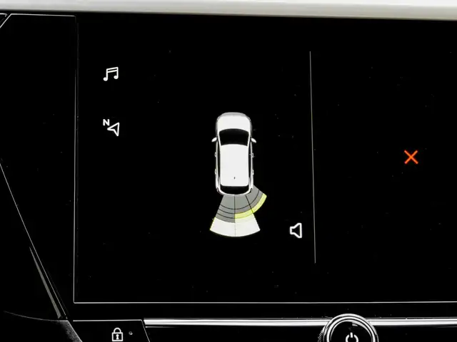 Opel Corsa-E view 10