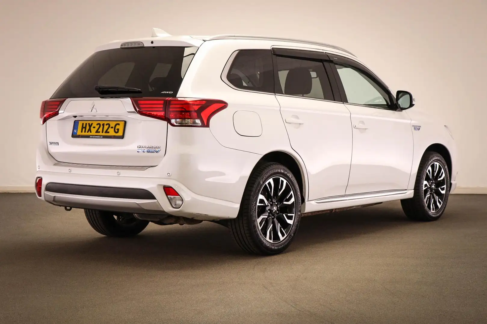 Mitsubishi Outlander 2.0 PHEV Executive Edition | CLIMA | DAB | CAMERA Blanco - 2