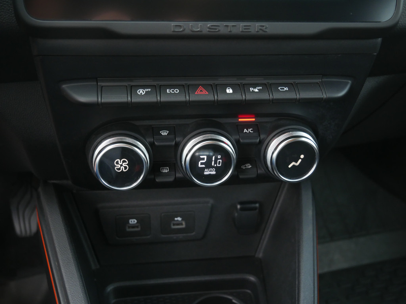 Dacia Duster Extreme TCe 100 ECO-G 2WD SHZ LED 360° — photo 12