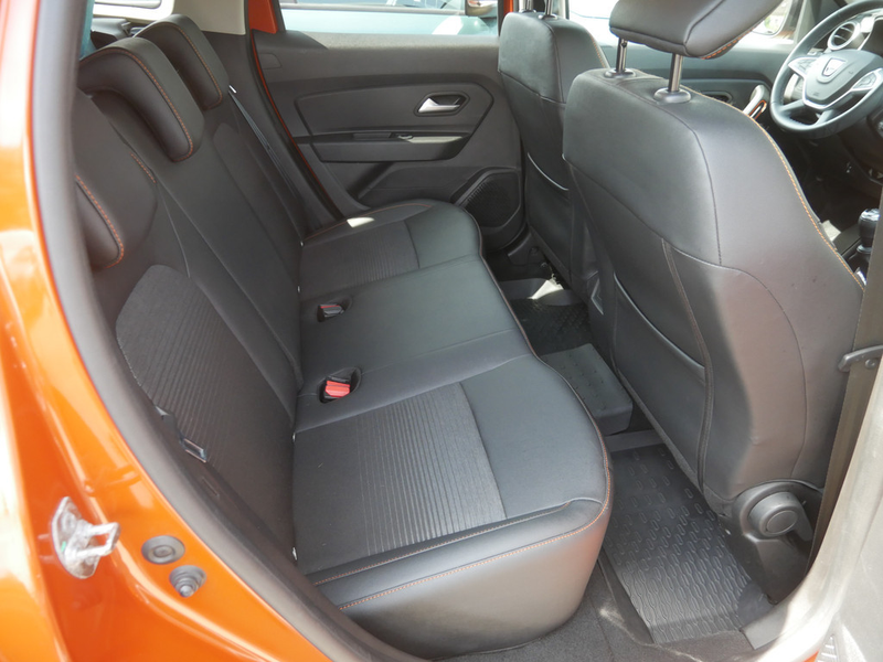 Dacia Duster Extreme TCe 100 ECO-G 2WD SHZ LED 360° — photo 4