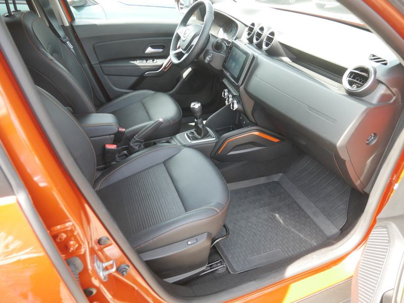 Dacia Duster Extreme TCe 100 ECO-G 2WD SHZ LED 360° — photo 2
