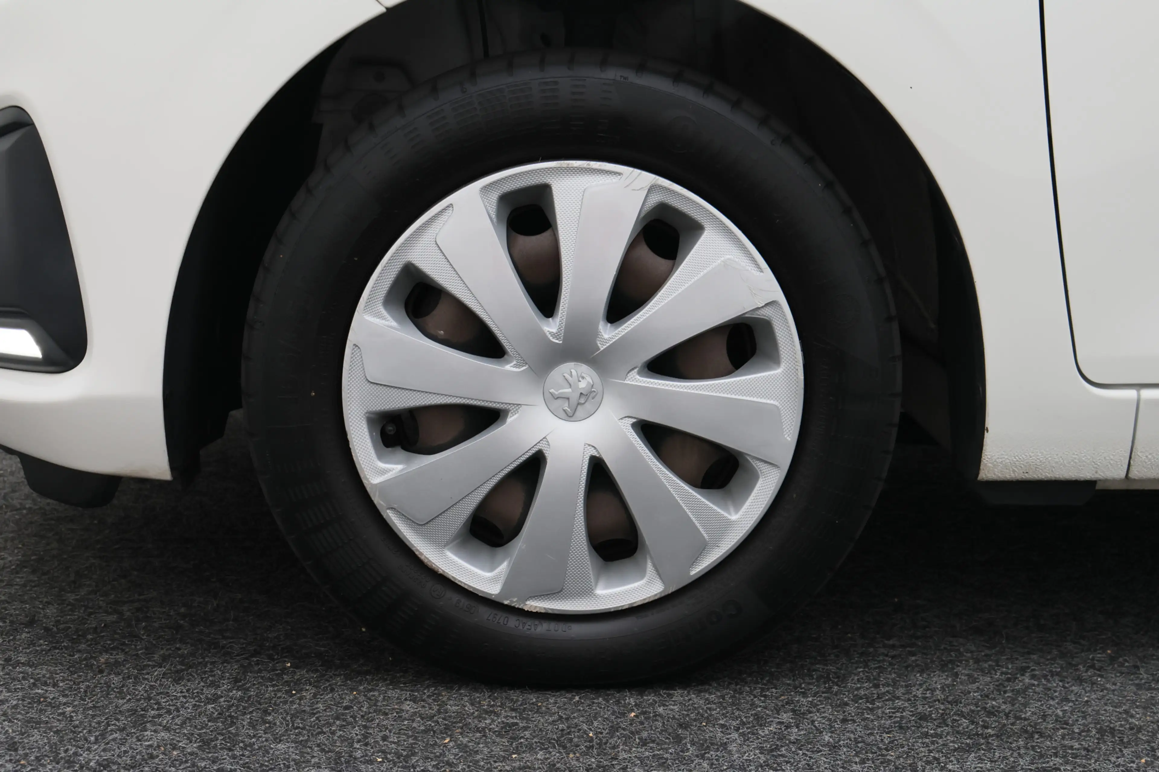 Peugeot 108 1.0 e-VTi Active 5-Deurs, Airco, Bluetooth, Elektr — photo 23
