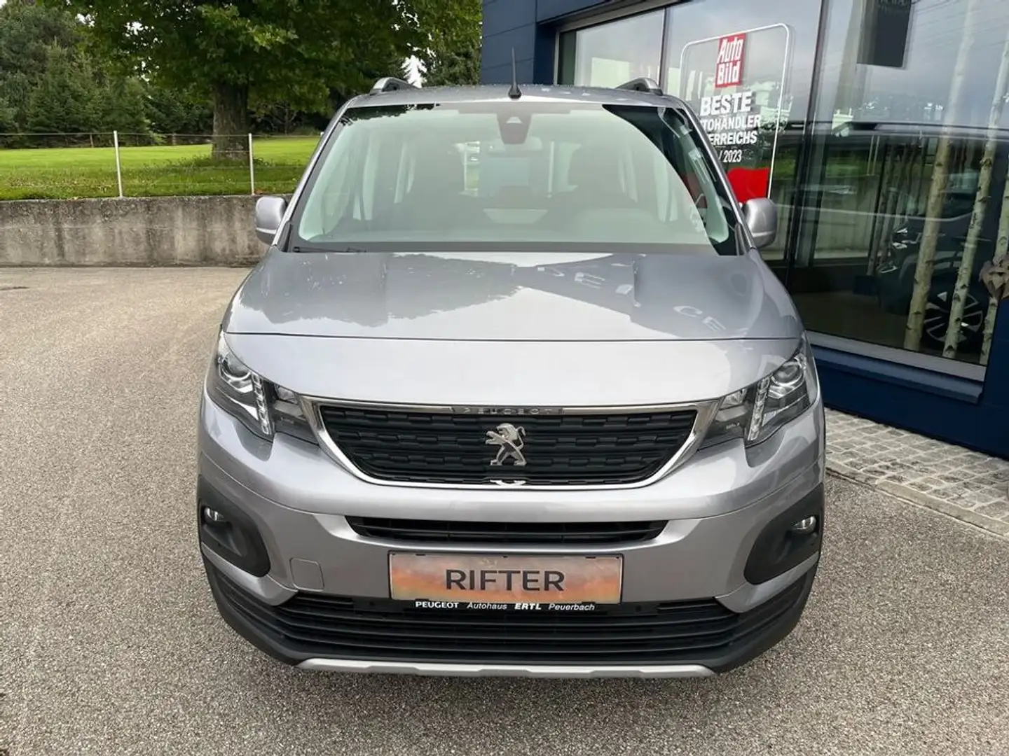 Peugeot Rifter Allure Lang BHDI130 EAT8 AHK Rückkamera Grau - 2