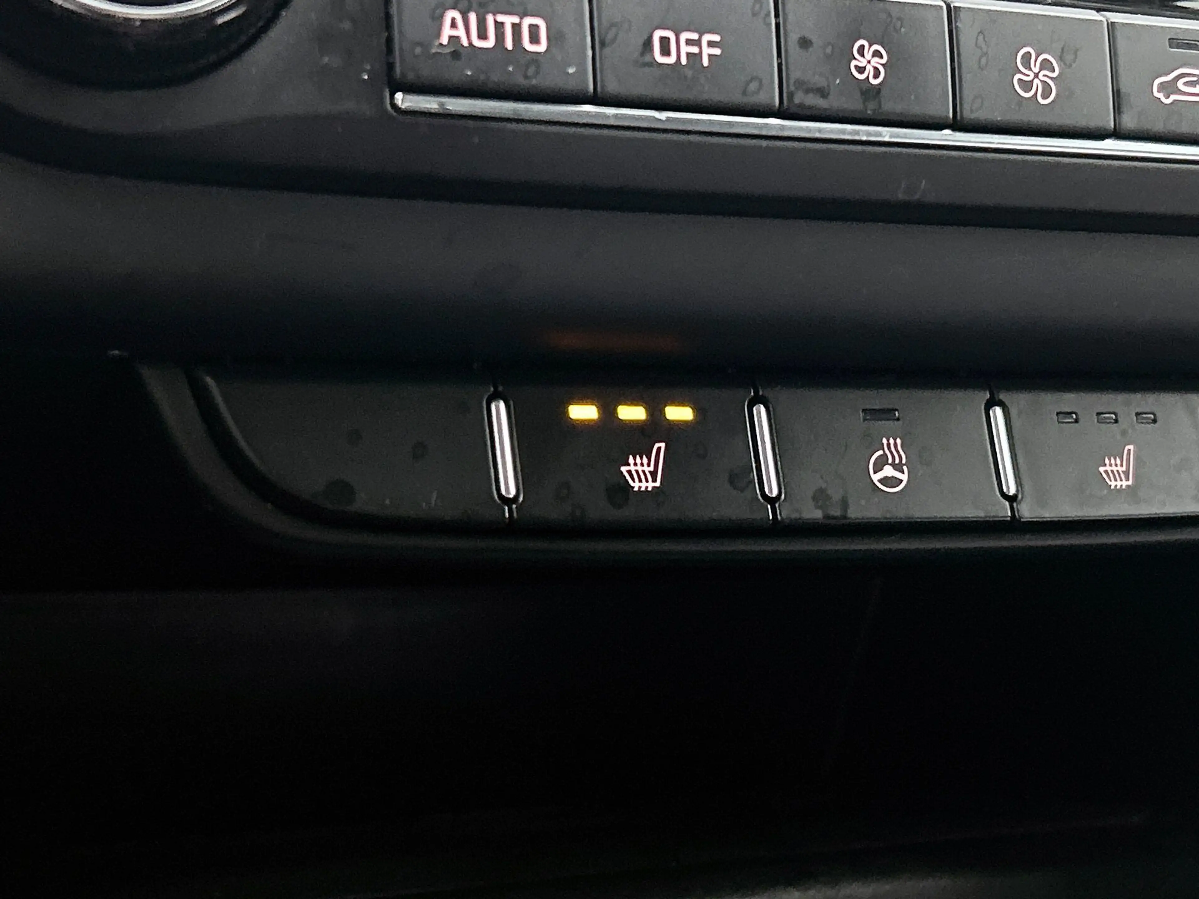Kia Ceed SW / cee'd SW Sportswagon 1.0 T-GDi DynamicLine | Cruise control — photo 25
