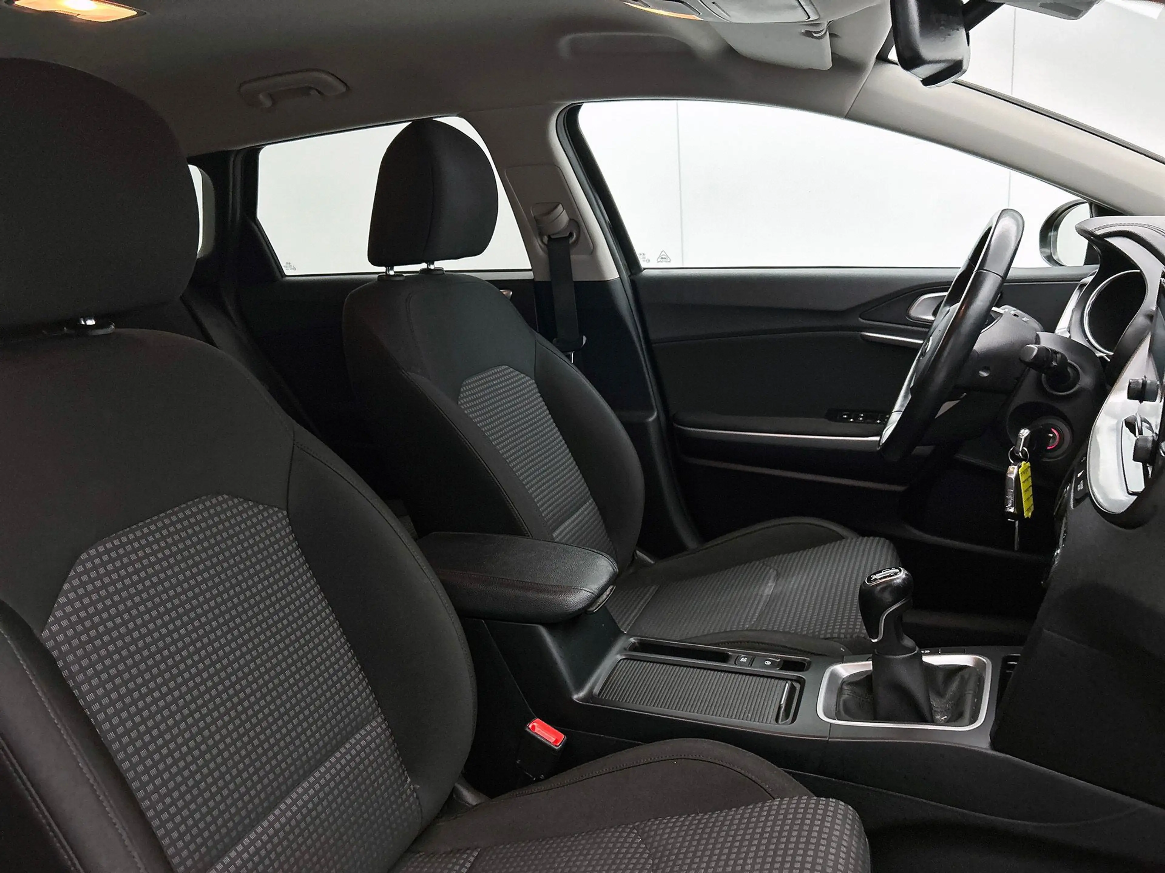 Kia Ceed SW / cee'd SW Sportswagon 1.0 T-GDi DynamicLine | Cruise control — photo 12