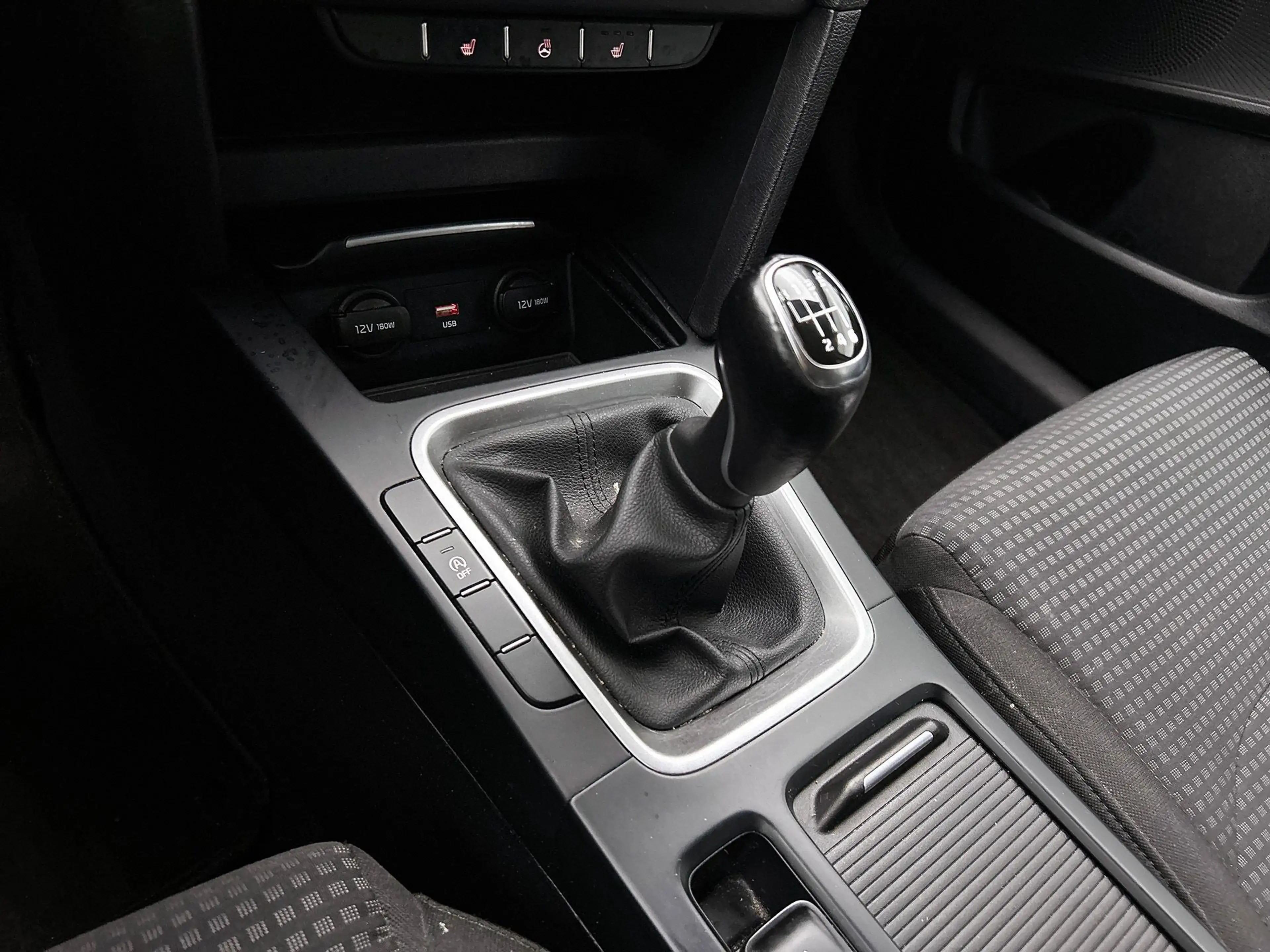 Kia Ceed SW / cee'd SW Sportswagon 1.0 T-GDi DynamicLine | Cruise control — photo 18