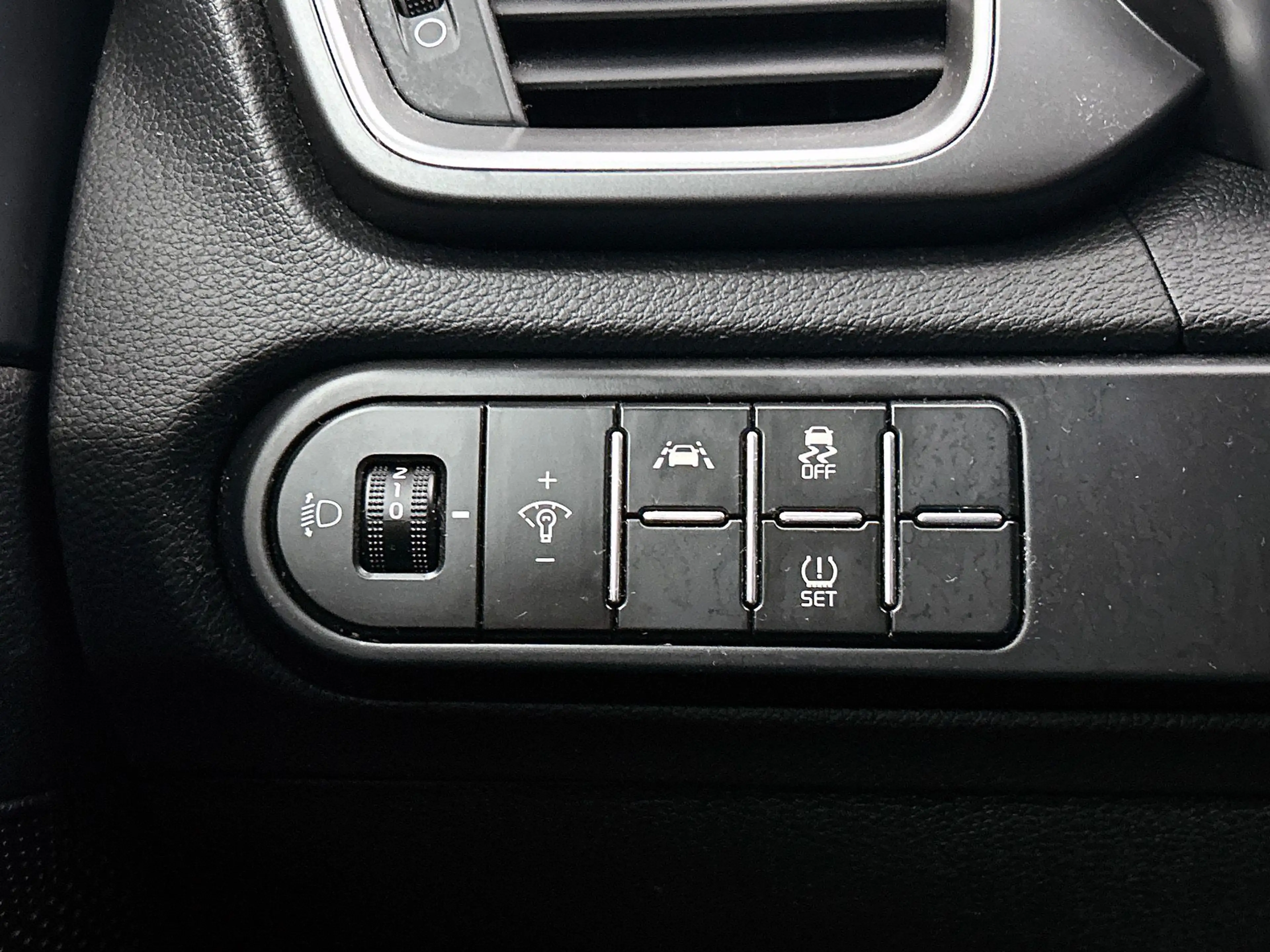 Kia Ceed SW / cee'd SW Sportswagon 1.0 T-GDi DynamicLine | Cruise control — photo 29
