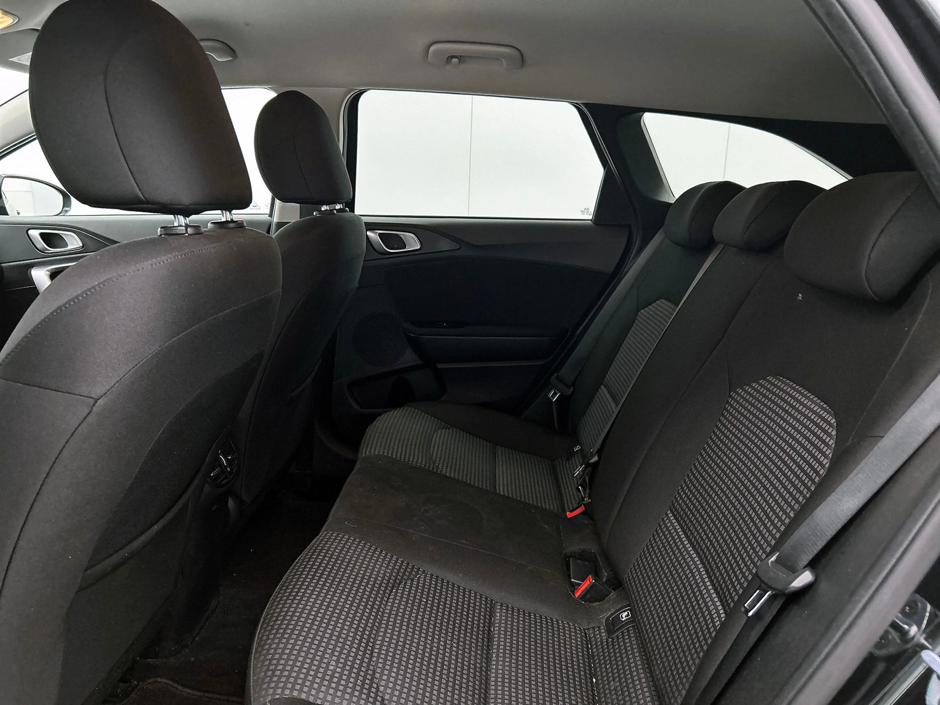 Kia Ceed SW / cee'd SW Sportswagon 1.0 T-GDi DynamicLine | Cruise control — photo 26