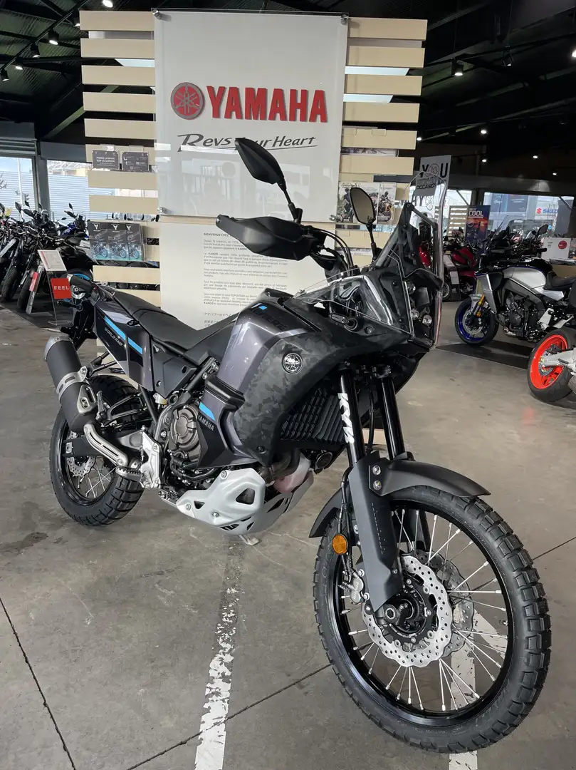 Yamaha Gris - 1