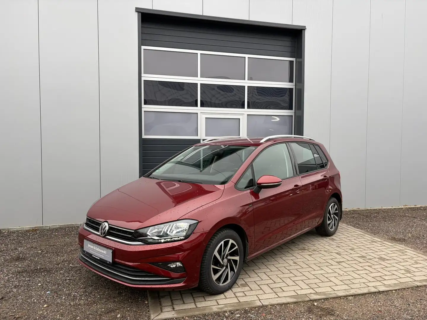 Volkswagen Golf Sportsvan Join Rot - 1