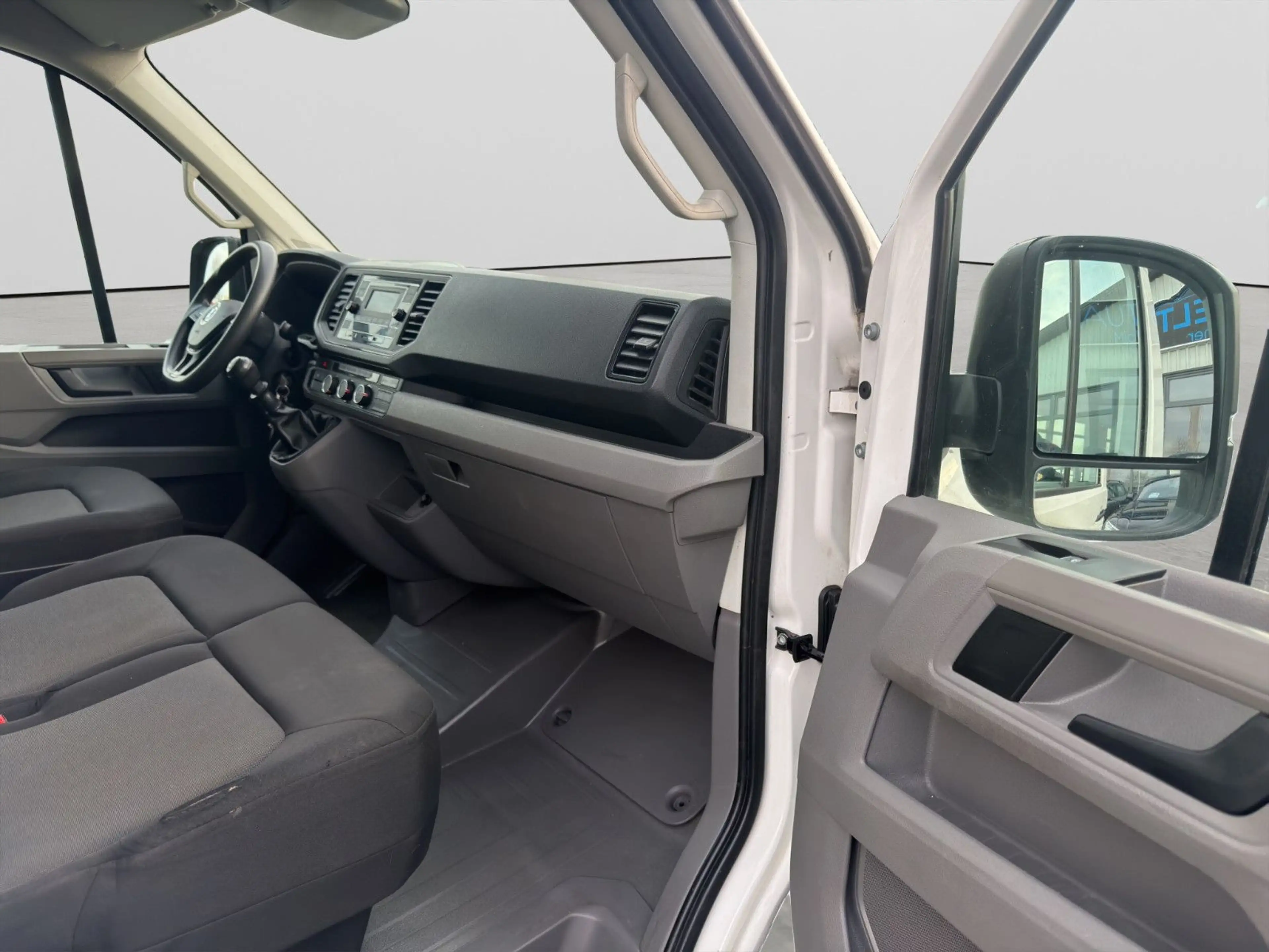 Volkswagen Crafter Maxi 35TDI lück.Scheckheft TÜV+Insp NEU — photo 14