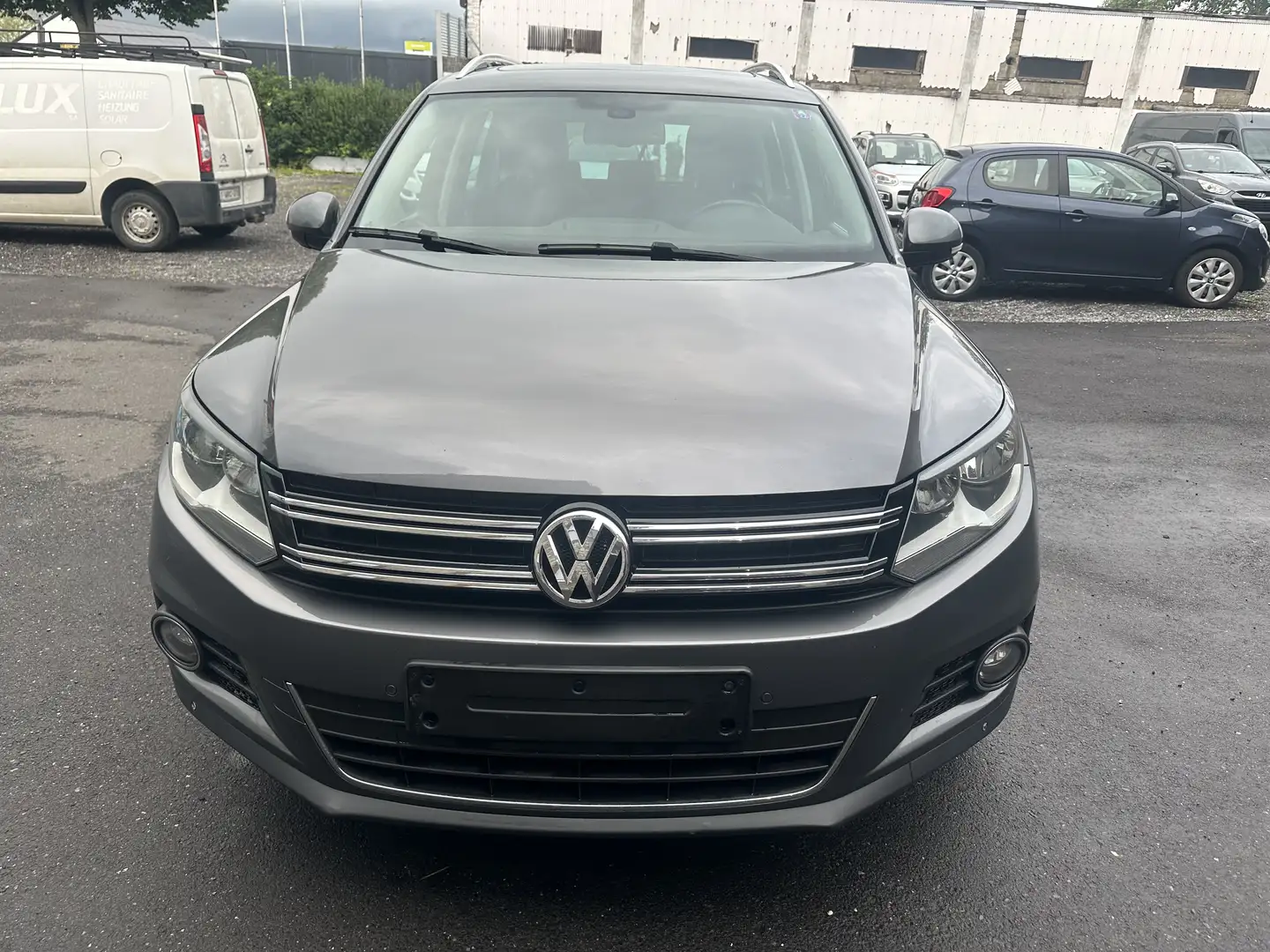 Volkswagen Tiguan 2.0 CR TDi Sport Gris - 2