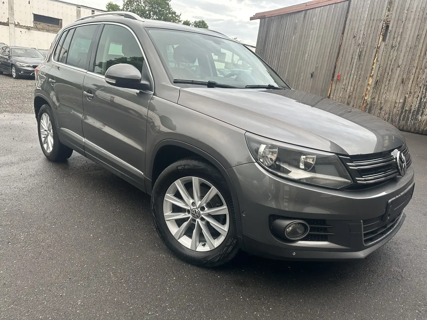 Volkswagen Tiguan 2.0 CR TDi Sport Gris - 1