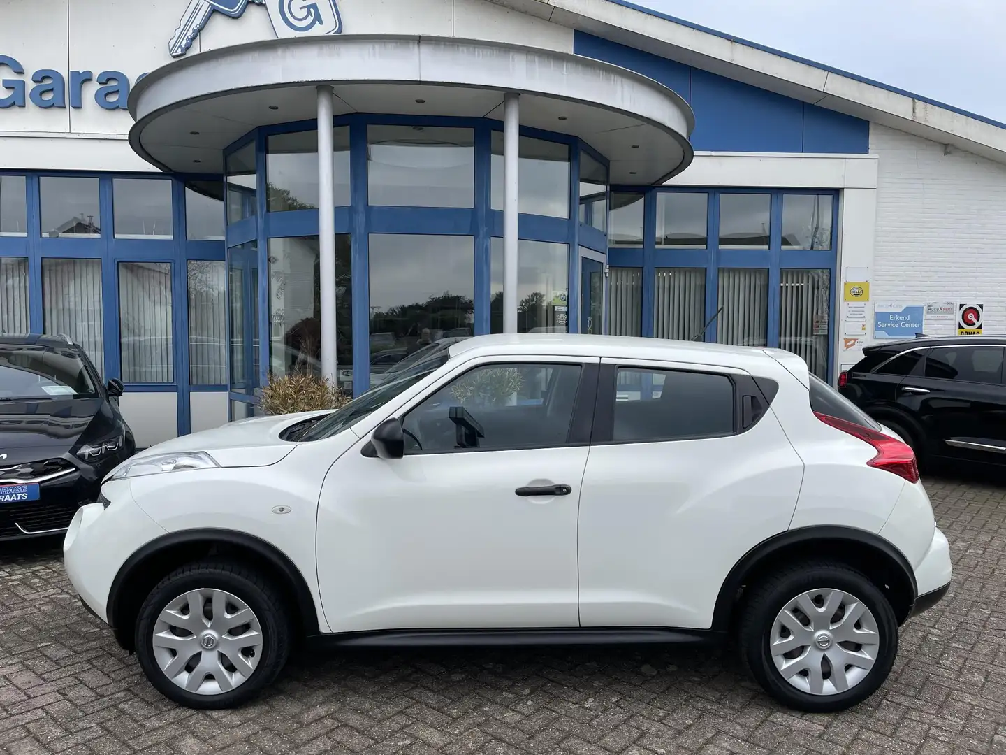 Nissan Juke 1.6 Visia | Hoge instap, Parkeersensoren, Inklapba Білий - 2