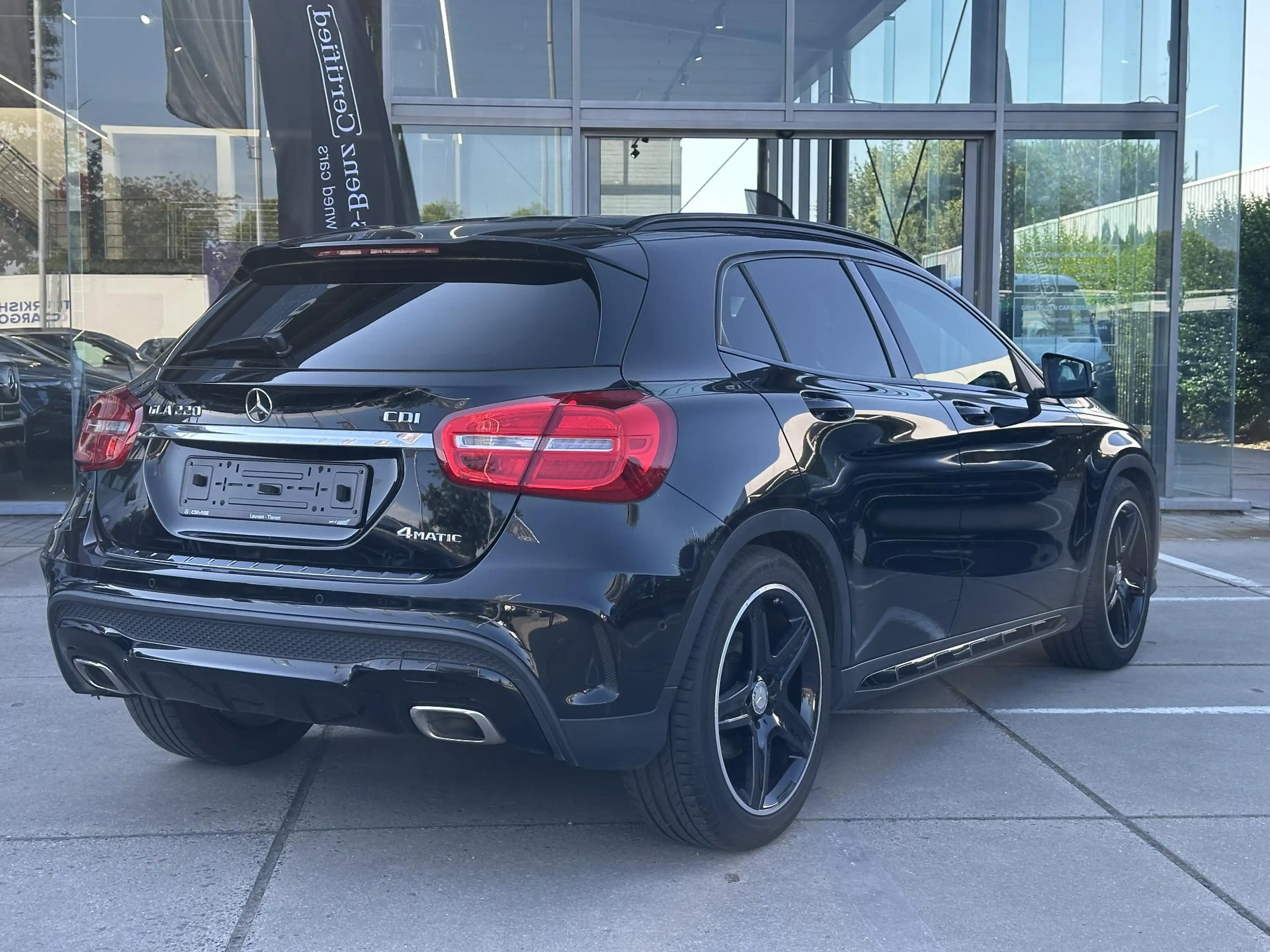 Mercedes-Benz GLA 220 Klasse GLA CDI 125kW 4MATIC AMG Line — photo 3